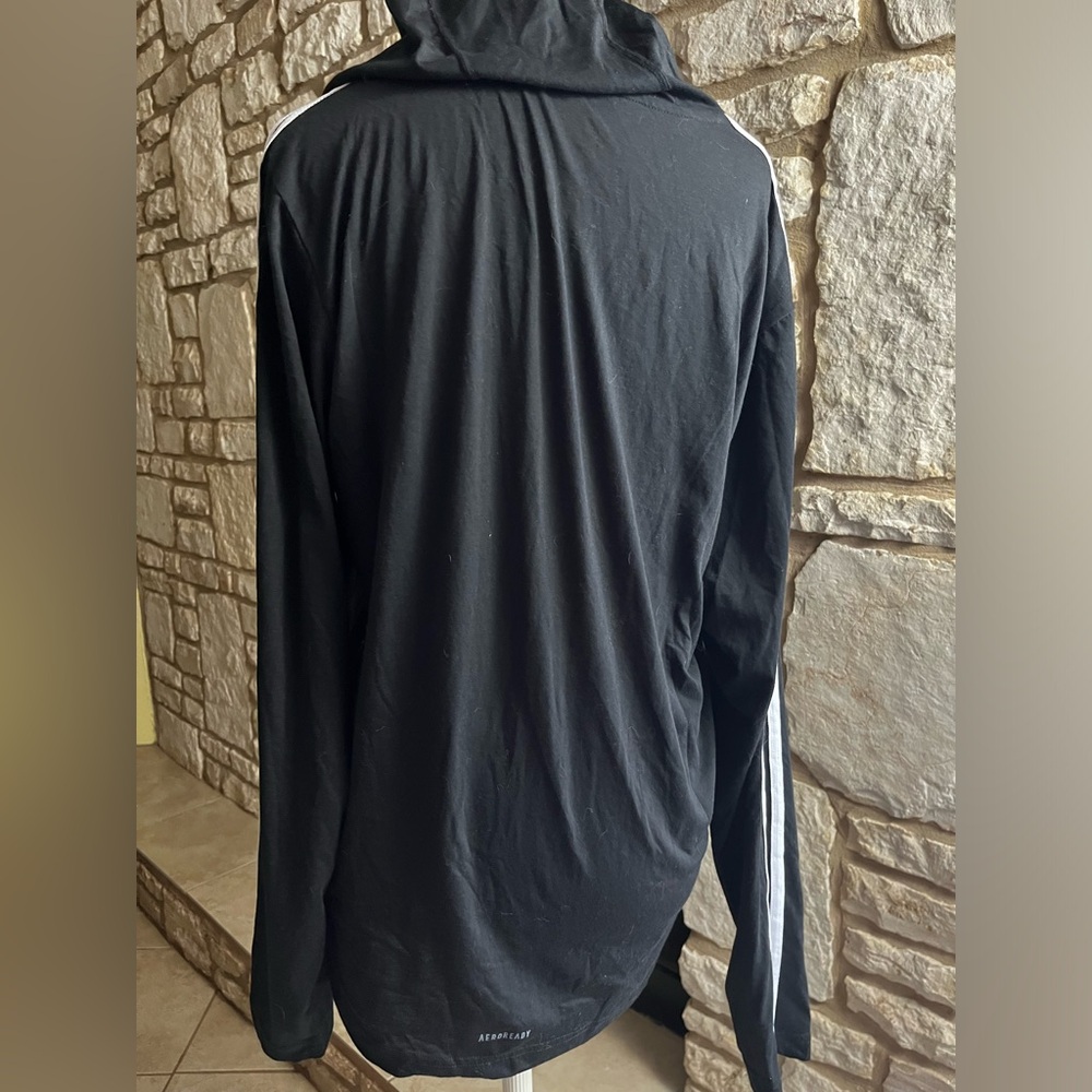 Adidas jacket - Picture 3 of 4